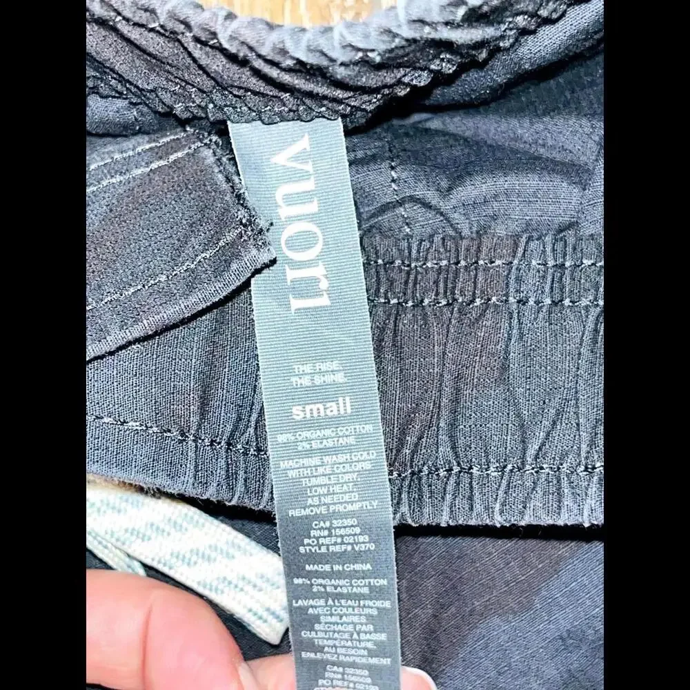 Vuori Men's Duraterra Ripstop Short Modern Fit Black Camouflage Size Small